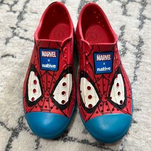 Children’s 13 NativexMarvel shoes